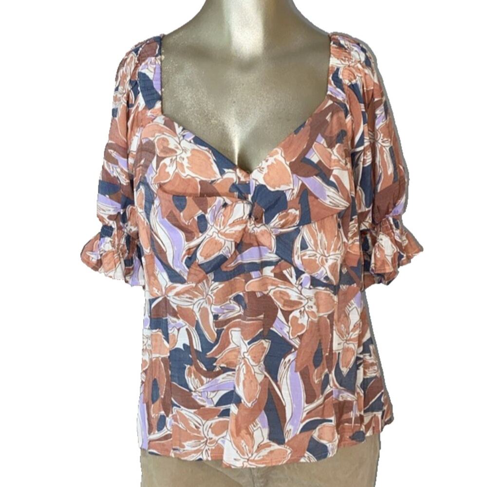 Nine West Twist-Front Puff Sleeve Top in 1X Plus Size